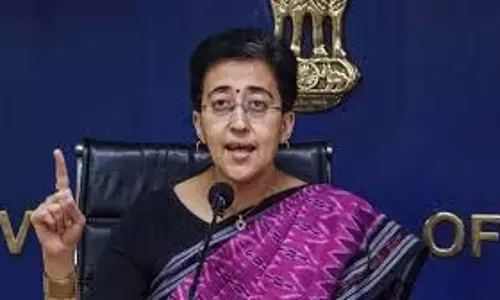 महिला यात्रियों के लिए बस नहीं रोकी गई तो कर्मचारी निलंबित होंगे: Atishi महिला यात्रियों के लिए बस नहीं रोकी गई तो कर्मचारी निलंबित होंगे: Atishi