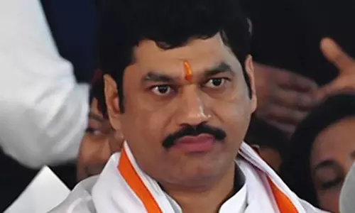 Damania : सरपंच हत्याकांड की जांच होने तक धनंजय मुंडे, पंकजा को मंत्री पद छोड़ देना चाहिए Damania : सरपंच हत्याकांड की जांच होने तक धनंजय मुंडे, पंकजा को मंत्री पद छोड़ देना चाहिए