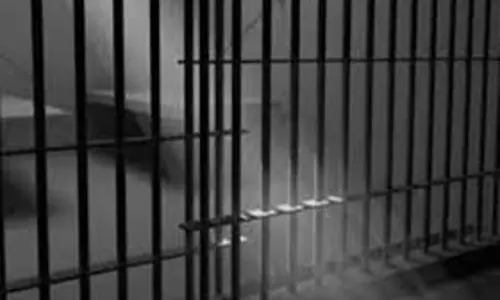 Dewas: थाने में युवक की आत्महत्या मामले ने पकड़ा तूल Dewas: थाने में युवक की आत्महत्या मामले ने पकड़ा तूल