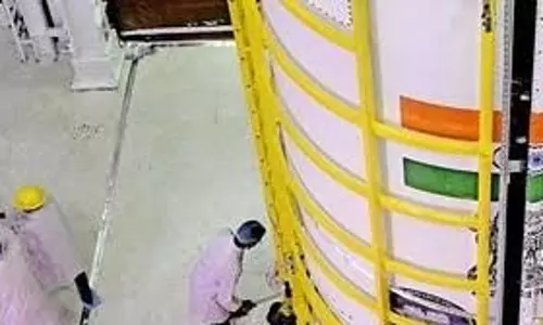 इसरो ने ‘इन-स्पेस डॉकिंग’ के लिए स्पैडेक्स मिशन का सफलतापूर्वक प्रक्षेपण किया इसरो ने ‘इन-स्पेस डॉकिंग’ के लिए स्पैडेक्स मिशन का सफलतापूर्वक प्रक्षेपण किया