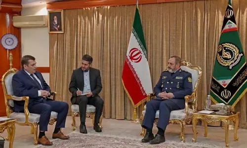Iran रक्षा मंत्री और सर्बियाई राजदूत ने सहकारिता पर जोर दिया Iran रक्षा मंत्री और सर्बियाई राजदूत ने सहकारिता पर जोर दिया