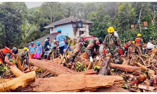 Kerala राजस्व मंत्री के वायनाड भूस्खलन को गंभीर प्रकृति की आपदा घोषित करने की आलोचना की