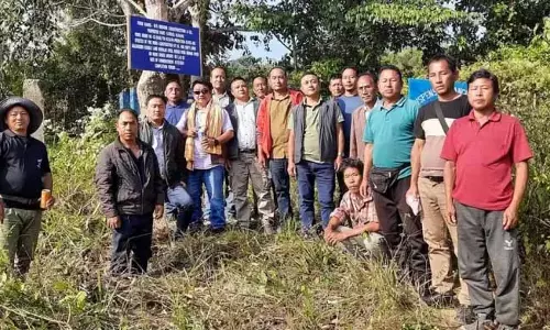 Nagaland : NFHRCC ने पेरेन जिले में तलहटी सड़क निर्माण कार्य शुरू किया Nagaland : NFHRCC ने पेरेन जिले में तलहटी सड़क निर्माण कार्य शुरू किया