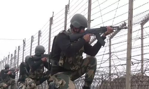 सभी देशवासी सुरक्षित हैं, हम सीमा की रक्षा करते हैं: BSF जवानों ने देशवासियों को नव वर्ष की शुभकामनाएं दीं