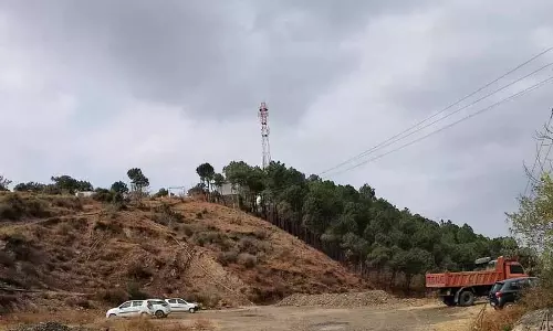 अर्की की पलानिया ग्राम पंचायत ने खेल के मैदान पर प्रस्तावित FCI गोदाम का विरोध किया अर्की की पलानिया ग्राम पंचायत ने खेल के मैदान पर प्रस्तावित FCI गोदाम का विरोध किया