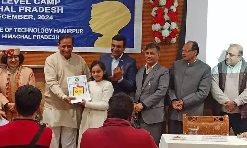 Hamirpur की ओजस्वी राष्ट्रीय विज्ञान मैराथन के लिए चुनी गईं