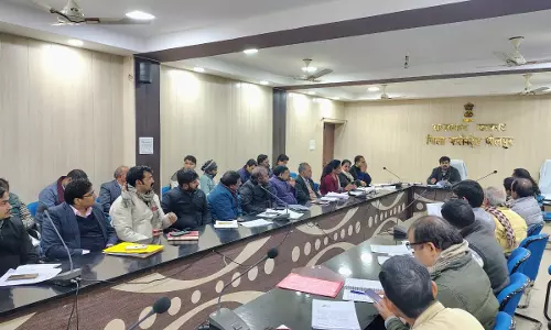Dholpur: साप्ताहिक समीक्षा बैठक सम्पन्न