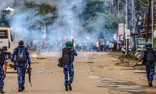 Manipur : सैकुल में झड़प के कारण आपातकालीन बंद की स्थिति