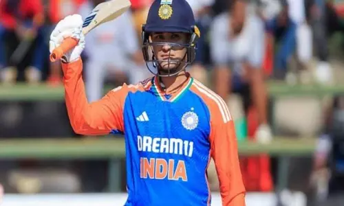 Vijay Hazare Trophy: मयंक अग्रवाल, अभिषेक शर्मा ने लगाए बड़े शतक