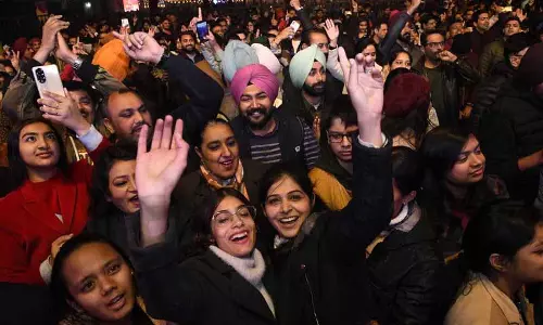 New Year की पूर्वसंध्या के लिए उच्चस्तरीय होटलों और रेस्तरांओं में 70% बुकिंग दर्ज New Year की पूर्वसंध्या के लिए उच्चस्तरीय होटलों और रेस्तरांओं में 70% बुकिंग दर्ज