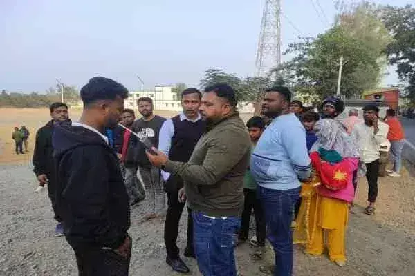 Latehar: नए साल पर अप्रिय घटना से निबटने के लिए पुलिस की पूरी तैयारी- एसपी Latehar: नए साल पर अप्रिय घटना से निबटने के लिए पुलिस की पूरी तैयारी- एसपी