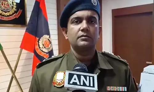 दिल्ली पुलिस ने बिना पहचान पत्र के रह रहे 12 Bangladeshi नागरिकों को लिया हिरासत में