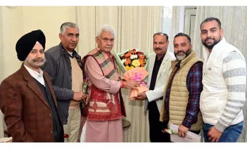 VM प्रतिनिधिमंडल ने LG से मुलाकात की, मांगों का ज्ञापन सौंपा VM प्रतिनिधिमंडल ने LG से मुलाकात की, मांगों का ज्ञापन सौंपा