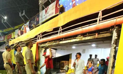 पुलिस जांच चल रही हो तब मंत्री की यह प्रतिक्रिया कि कोई सुरक्षा उल्लंघन नहीं हुआ पुलिस जांच चल रही हो तब मंत्री की यह प्रतिक्रिया कि कोई सुरक्षा उल्लंघन नहीं हुआ