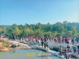 Jharkhand:जिल के हर पिकनिक स्पॉट पर पुलिस बल के साथ दंडाधिकारी रहेंगे तैनात Jharkhand:जिल के हर पिकनिक स्पॉट पर पुलिस बल के साथ दंडाधिकारी रहेंगे तैनात
