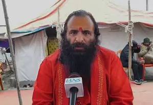 अखाड़ा परिषद के अध्यक्ष रविंद्र पुरी की मांग, शाही स्नान शब्द से शाही को हटाया जाए अखाड़ा परिषद के अध्यक्ष रविंद्र पुरी की मांग, शाही स्नान शब्द से शाही को हटाया जाए