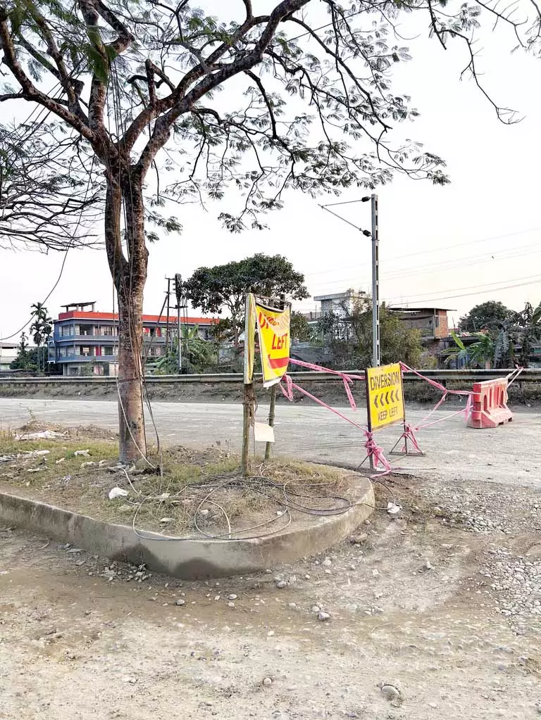 Assam: डिब्रूगढ़ में प्रथम विश्व युद्ध के समय की काफिले की सड़क-रेल क्रॉसिंग आधिकारिक तौर पर बंद कर दी गई Assam: डिब्रूगढ़ में प्रथम विश्व युद्ध के समय की काफिले की सड़क-रेल क्रॉसिंग आधिकारिक तौर पर बंद कर दी गई