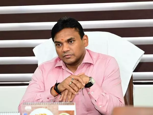 उत्तराखंड स्वास्थ्य विभाग ने New Year के जश्न के दौरान अस्पतालों को अलर्ट रहने का आदेश दिया उत्तराखंड स्वास्थ्य विभाग ने New Year के जश्न के दौरान अस्पतालों को अलर्ट रहने का आदेश दिया