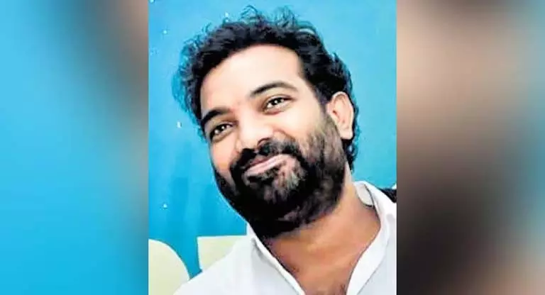 TDP कार्यालय पर हमला मामले में कोडाली नानी का सहयोगी गिरफ्तार TDP कार्यालय पर हमला मामले में कोडाली नानी का सहयोगी गिरफ्तार