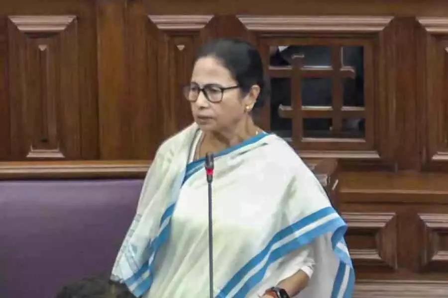 Dinajpur में हत्या की शिकार नाबालिग लड़की की मां को सरकारी नौकरी Dinajpur में हत्या की शिकार नाबालिग लड़की की मां को सरकारी नौकरी