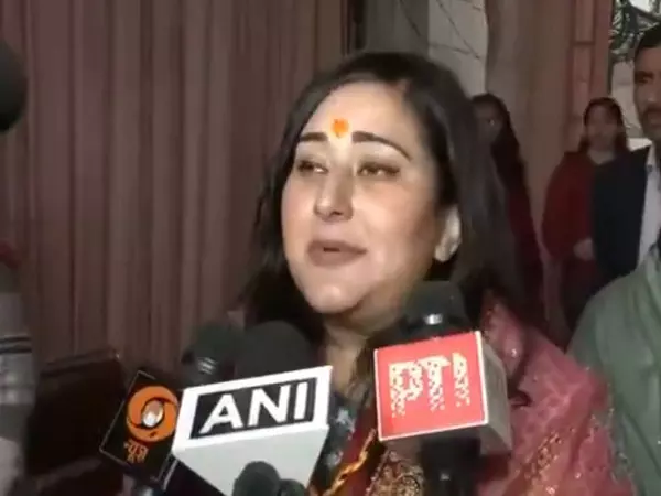 BJP की डबल इंजन सरकार के लिए प्रार्थना कर रही हूं: 2025 के पहले दिन भाजपा सांसद बांसुरी स्वराज BJP की डबल इंजन सरकार के लिए प्रार्थना कर रही हूं: 2025 के पहले दिन भाजपा सांसद बांसुरी स्वराज