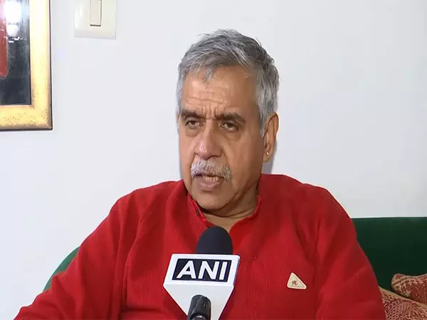 Congress के संदीप दीक्षित ने मौजूदा संकट के बीच मणिपुर के सीएम की माफी की आलोचना की Congress के संदीप दीक्षित ने मौजूदा संकट के बीच मणिपुर के सीएम की माफी की आलोचना की