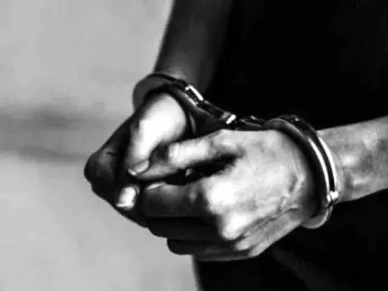 Assam : महिला की हत्या के प्रयास के आरोप में गुवाहाटी का व्यक्ति गिरफ्तार Assam : महिला की हत्या के प्रयास के आरोप में गुवाहाटी का व्यक्ति गिरफ्तार