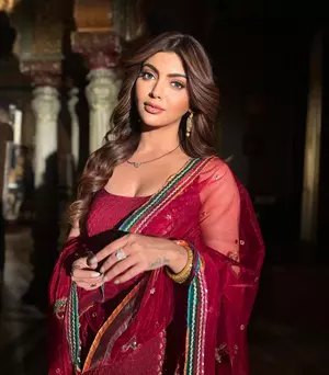 Akanksha Puri डॉन्स एंड डार्लिंग्स में अलग-अलग तरह के किरदार निभाने को लेकर खुद को खुशकिस्मत मानती हैं Akanksha Puri डॉन्स एंड डार्लिंग्स में अलग-अलग तरह के किरदार निभाने को लेकर खुद को खुशकिस्मत मानती हैं
