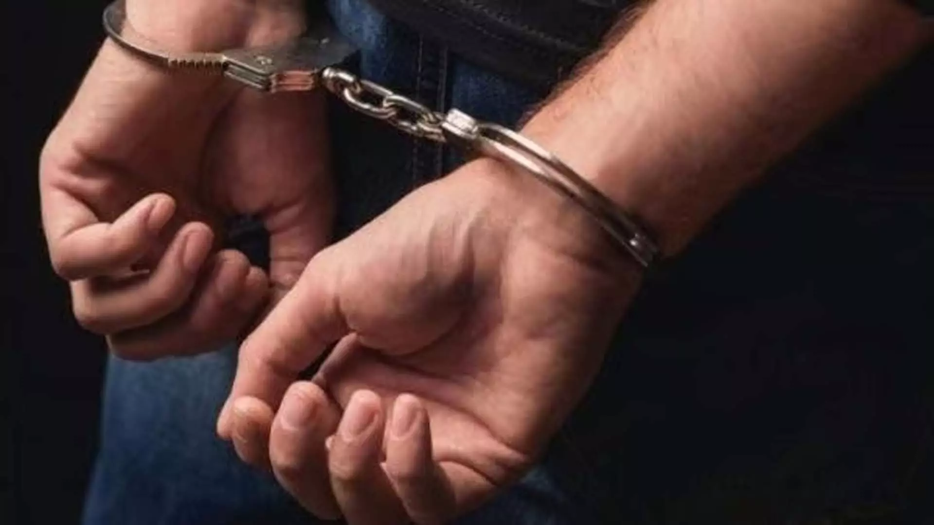 Mumbai: अदालत ने 293 ग्राम अफीम रखने के आरोप में किसान को सज़ा सुनाई Mumbai: अदालत ने 293 ग्राम अफीम रखने के आरोप में किसान को सज़ा सुनाई