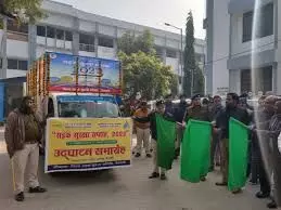 Churu: जिला कलेक्टर ने वाहन रैली को हरी झंडी दिखाकर किया सड़क सुरक्षा माह का शुभारंभ