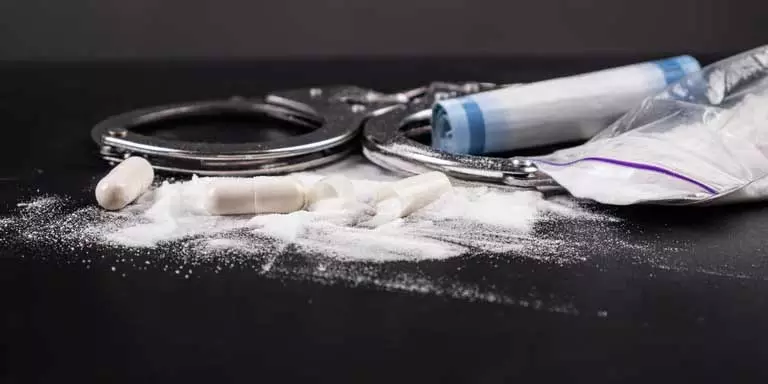 Assam : नए साल की पूर्व संध्या पर कछार पुलिस ने जिरीघाट से हेरोइन जब्त Assam : नए साल की पूर्व संध्या पर कछार पुलिस ने जिरीघाट से हेरोइन जब्त