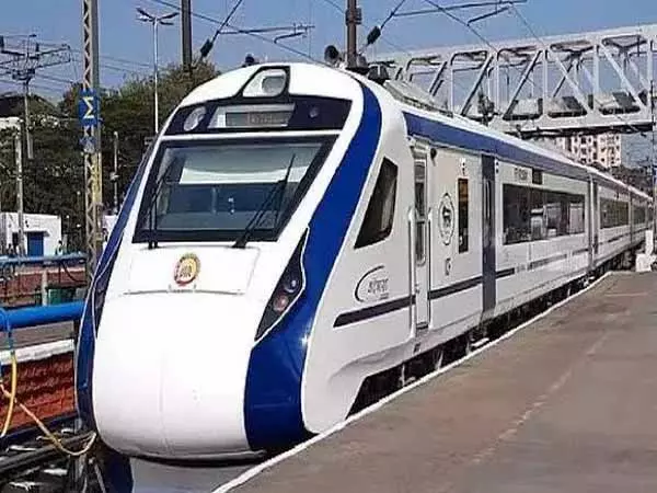 उत्तर रेलवे ने कटरा और Srinagar के बीच ट्रेन के समय की घोषणा की उत्तर रेलवे ने कटरा और Srinagar के बीच ट्रेन के समय की घोषणा की
