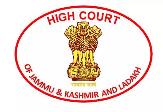 Jammu: जिला न्यायालय ने लंबित मामलों की समीक्षा की Jammu: जिला न्यायालय ने लंबित मामलों की समीक्षा की