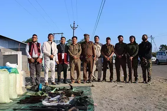 Arunachal: वन्यजीवों के शव और हथियार जब्त Arunachal: वन्यजीवों के शव और हथियार जब्त