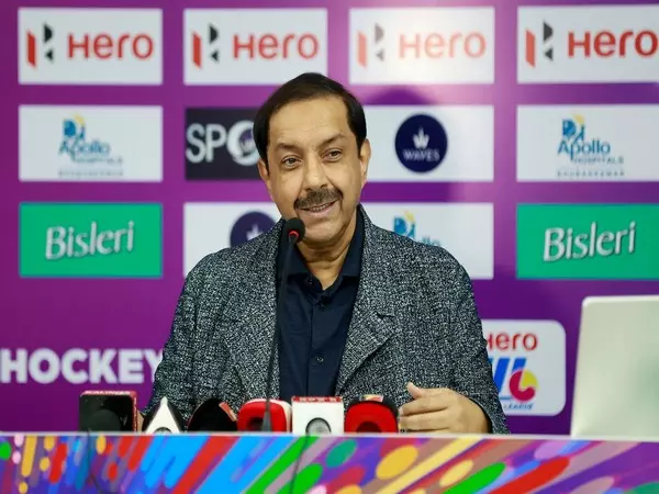 हॉकी इंडिया लीग मेरे दिल के बहुत करीब है: FIH अध्यक्ष दातो तैय्यब इकराम हॉकी इंडिया लीग मेरे दिल के बहुत करीब है: FIH अध्यक्ष दातो तैय्यब इकराम