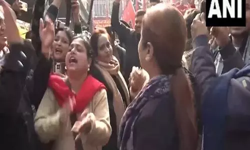 BJP ने केजरीवाल की पुजारी ग्रंथी सम्मान योजना का विरोध किया, इसे चुनावी हथकंडा बताया