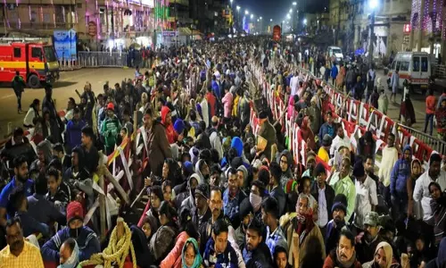 New Year 2025 पर भगवान जगन्नाथ के दर्शन के लिए पुरी में उमड़ी श्रद्धालुओं की भीड़