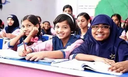 Telangana: बजट की कमी से तेलंगाना में अल्पसंख्यक कल्याण योजनाएं प्रभावित