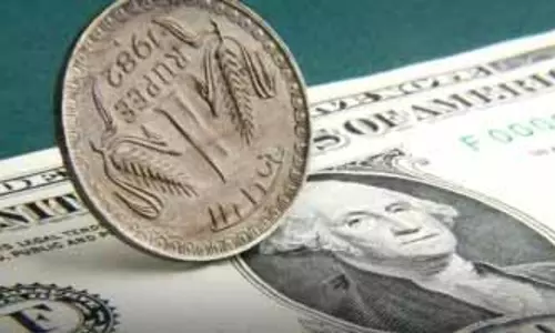 US dollar के मुकाबले रुपया 13 पैसे गिरकर 85.65 के सर्वकालिक निचले स्तर पर बंद हुआ US dollar के मुकाबले रुपया 13 पैसे गिरकर 85.65 के सर्वकालिक निचले स्तर पर बंद हुआ