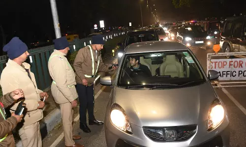 Tricity में पार्टियों और ट्रैफिक जाम के साथ नए साल का जश्न मनाया