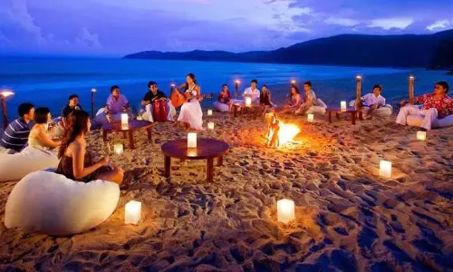 Goa के समुद्र तट नए साल के स्वागत के लिए जश्न स्थल में तब्दील हो गए Goa के समुद्र तट नए साल के स्वागत के लिए जश्न स्थल में तब्दील हो गए
