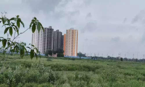NCR Sahibabad: कुछ लोगों ने आवास विकास की जमीन पर प्लॉटिंग के नाम पर लिया बयाना NCR Sahibabad: कुछ लोगों ने आवास विकास की जमीन पर प्लॉटिंग के नाम पर लिया बयाना