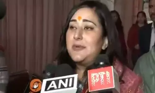 BJP की डबल इंजन सरकार के लिए प्रार्थना कर रही हूं: 2025 के पहले दिन भाजपा सांसद बांसुरी स्वराज BJP की डबल इंजन सरकार के लिए प्रार्थना कर रही हूं: 2025 के पहले दिन भाजपा सांसद बांसुरी स्वराज