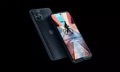 Motorola के इस फोन को मिला एंड्रॉइड 15 अपडेट, मिले नए फीचर्स Motorola के इस फोन को मिला एंड्रॉइड 15 अपडेट, मिले नए फीचर्स