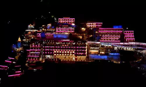 94.8 लाख आगंतुकों के साथ, Vaishno Devi मंदिर ने दशक में तीर्थयात्रियों की दूसरी सबसे बड़ी संख्या दर्ज की