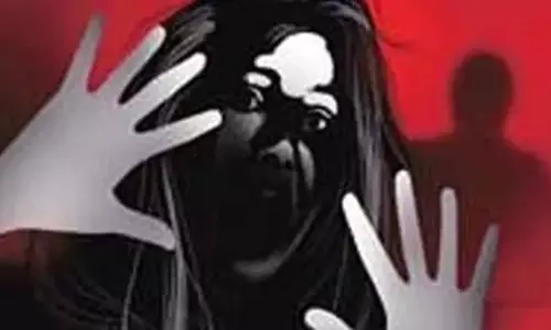 UP: अमेठी में 17 वर्षीय लड़की से बलात्कार, 3 गिरफ्तार