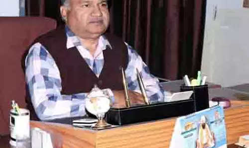 तरक्की के दावे और अधूरे सपने