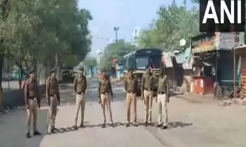 Jalgaon में दो समूहों के बीच झड़प के बाद कर्फ्यू लगाया गया Jalgaon में दो समूहों के बीच झड़प के बाद कर्फ्यू लगाया गया