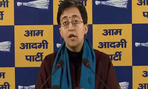 दिल्ली धार्मिक समिति के फैसले पर आतिशी ने कहा, ऐसे आदेशों से BJP का दोहरा चेहरा सामने आया