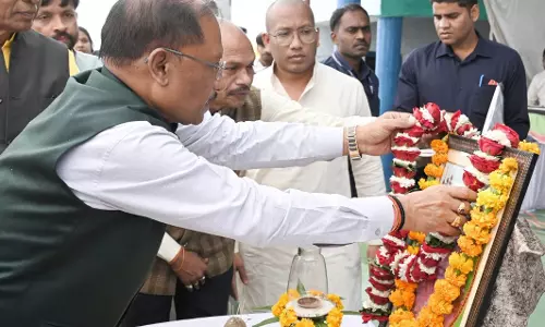स्व अडारन बाई कंवर के श्रद्धांजलि कार्यक्रम में शामिल हुए CM विष्णुदेव साय स्व अडारन बाई कंवर के श्रद्धांजलि कार्यक्रम में शामिल हुए CM विष्णुदेव साय
